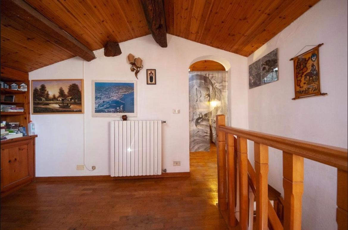 Grande Appartamento In Centro Понтедера Экстерьер фото